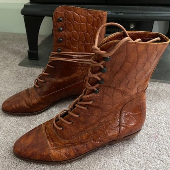Vintage Joan & David faux alligator ankle boots lace up 6.5 - Picture 1 of 6